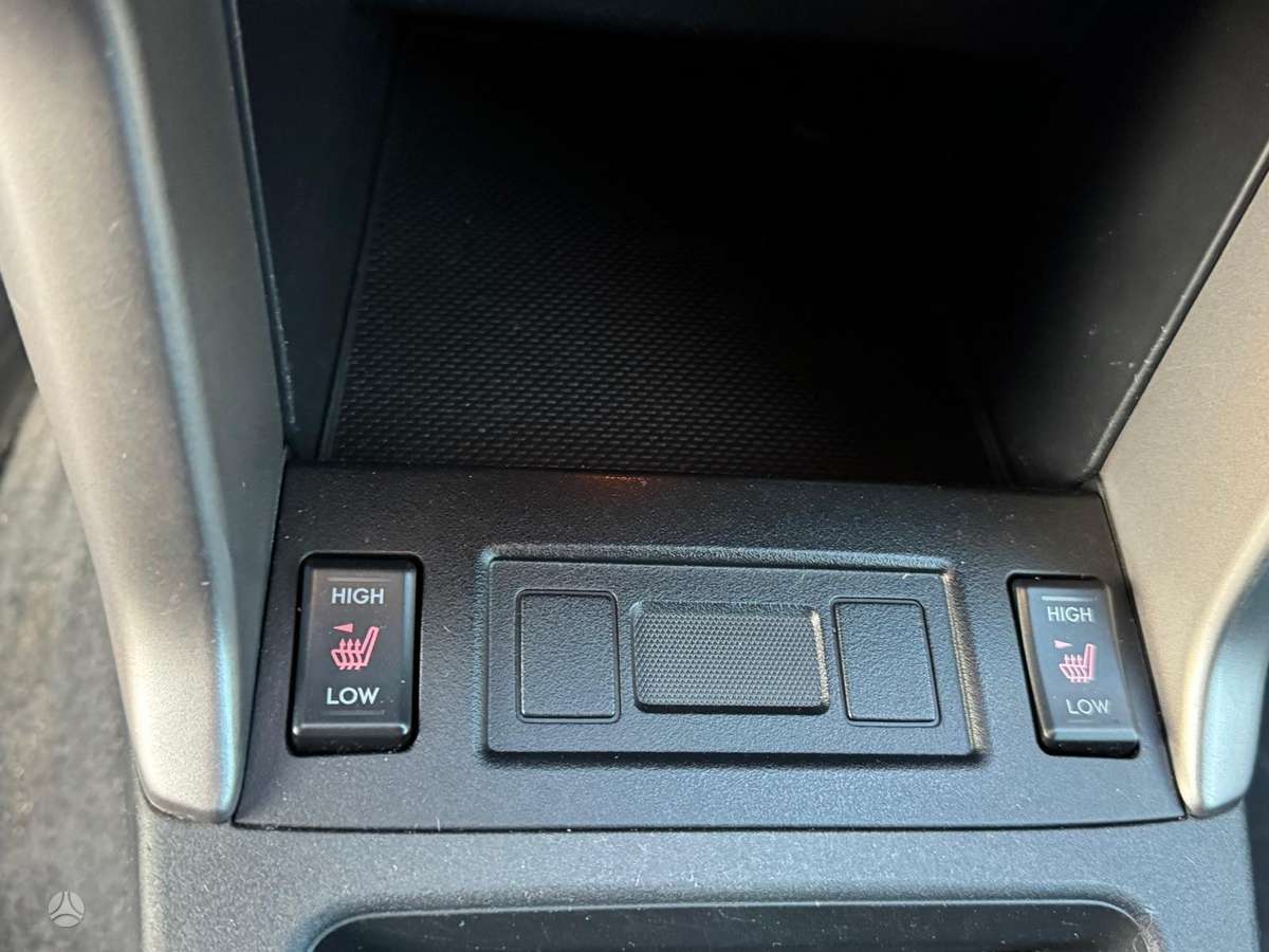Subaru Forester, 2.0 l., Хэтчбек