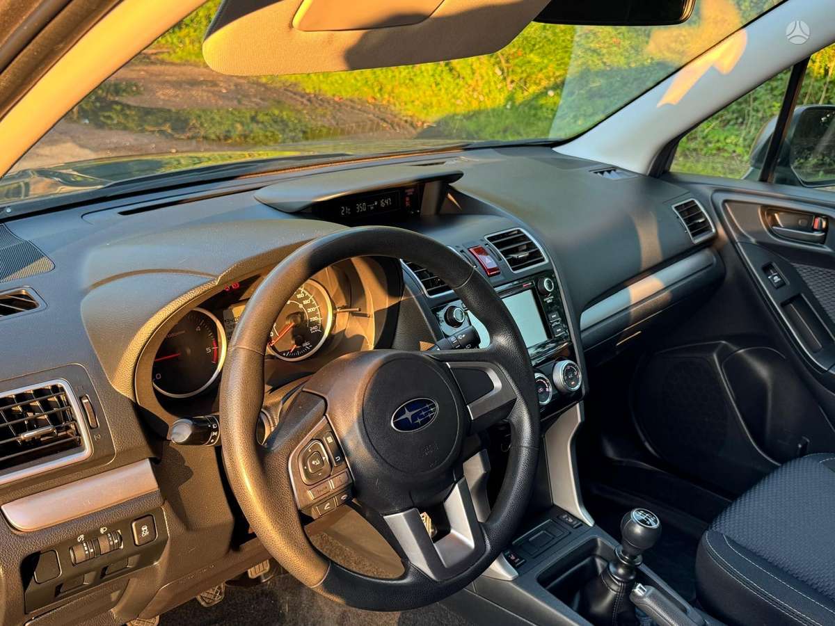 Subaru Forester, 2.0 l., Хэтчбек