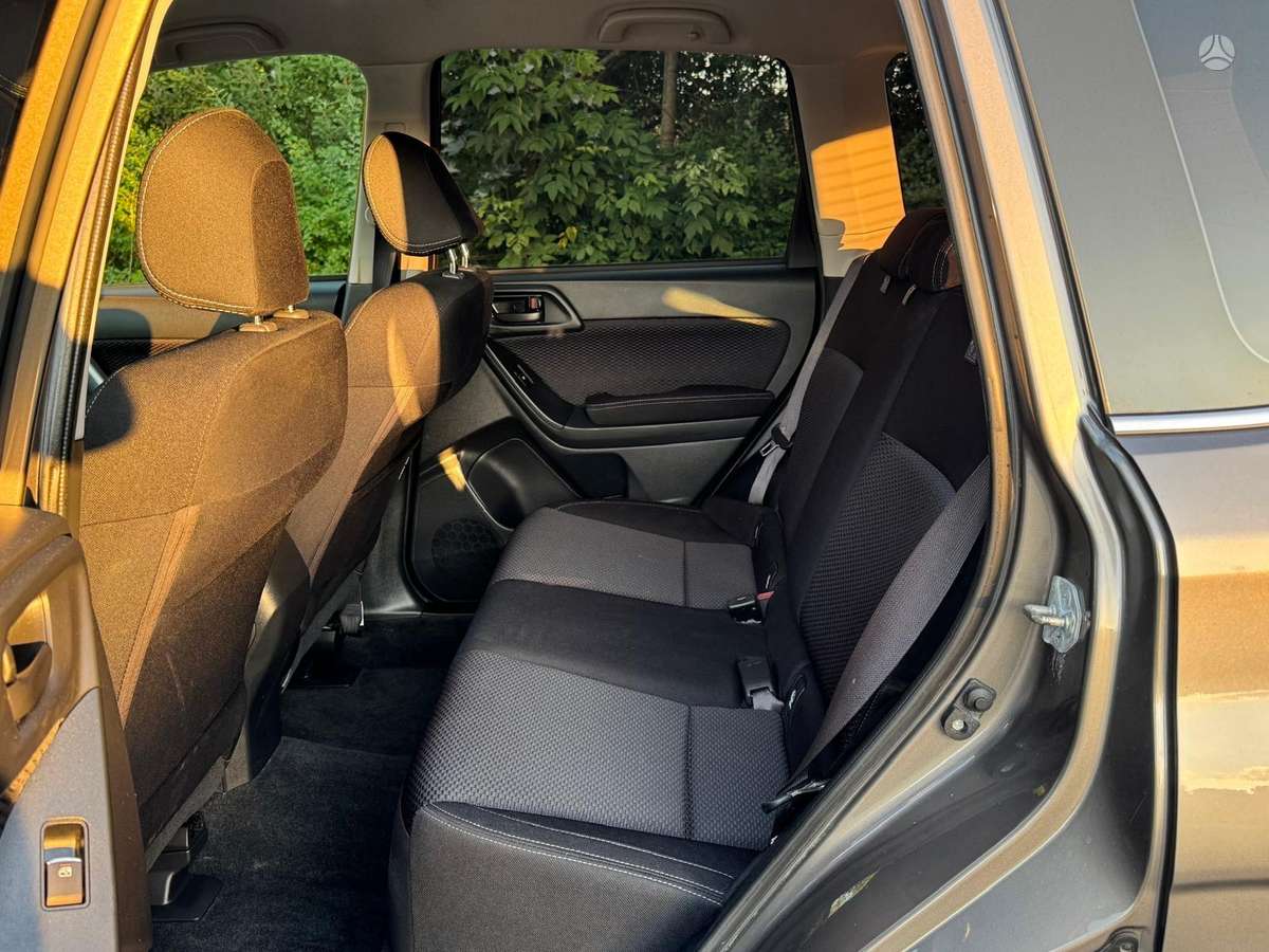 Subaru Forester, 2.0 l., hatchback