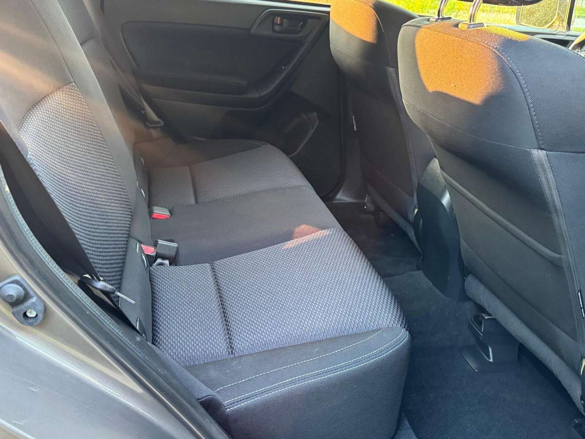 Subaru Forester, 2.0 l., Хэтчбек