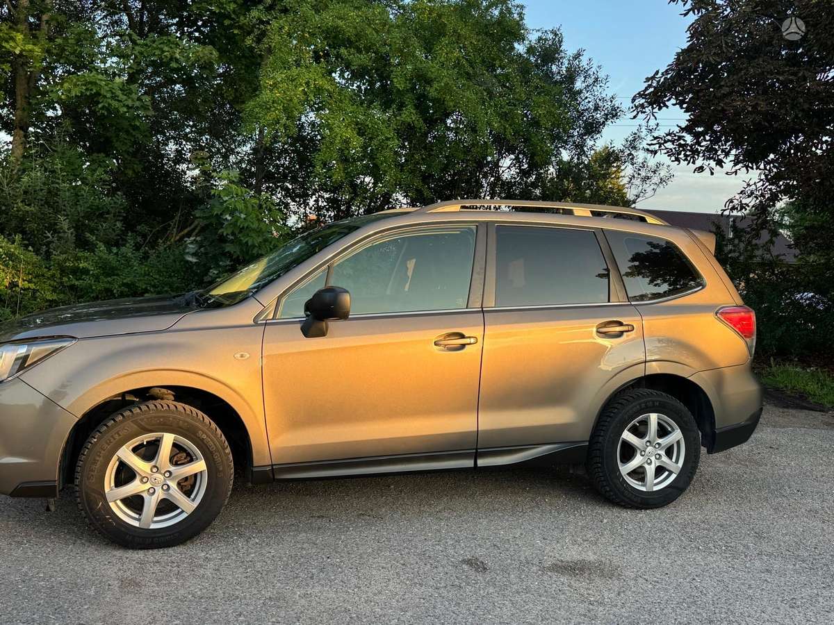 Subaru Forester, 2.0 l., hatchback