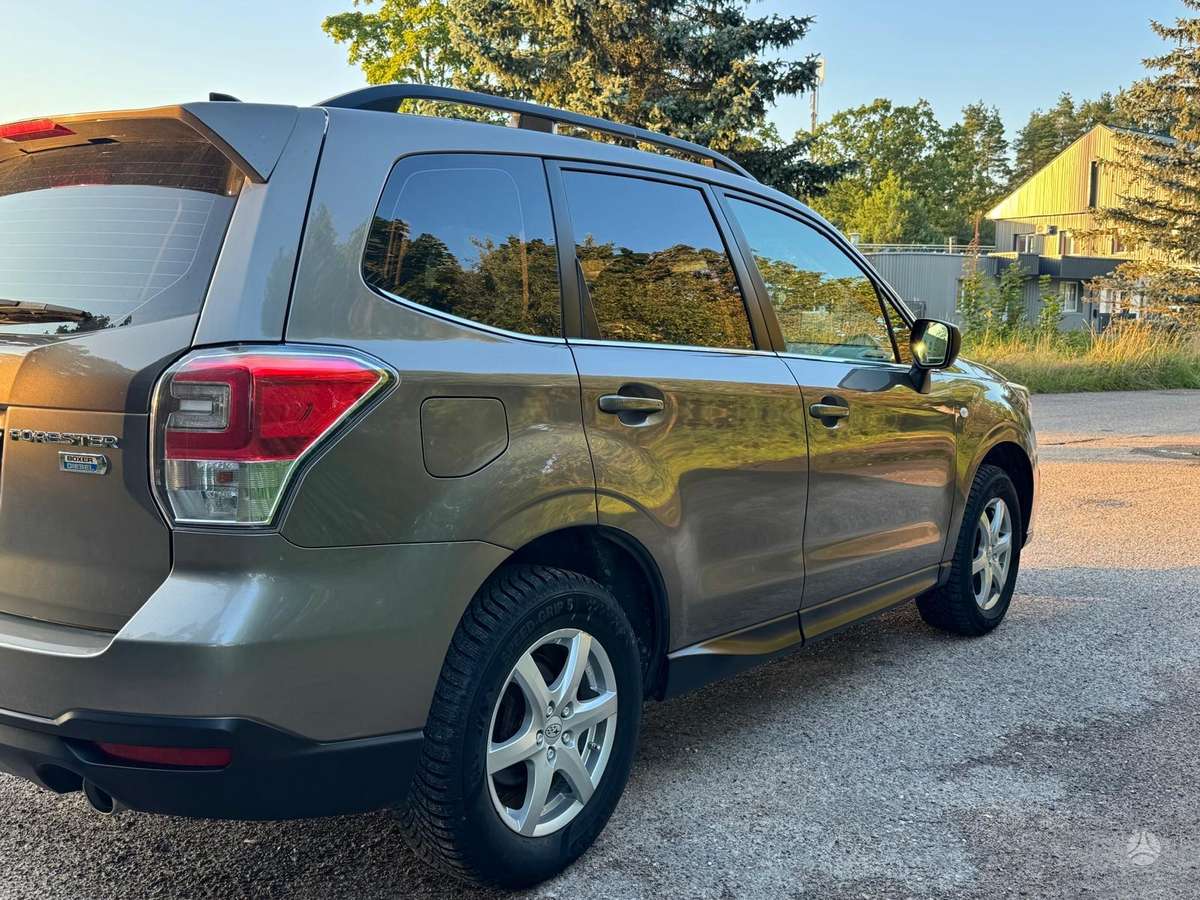 Subaru Forester, 2.0 l., Хэтчбек