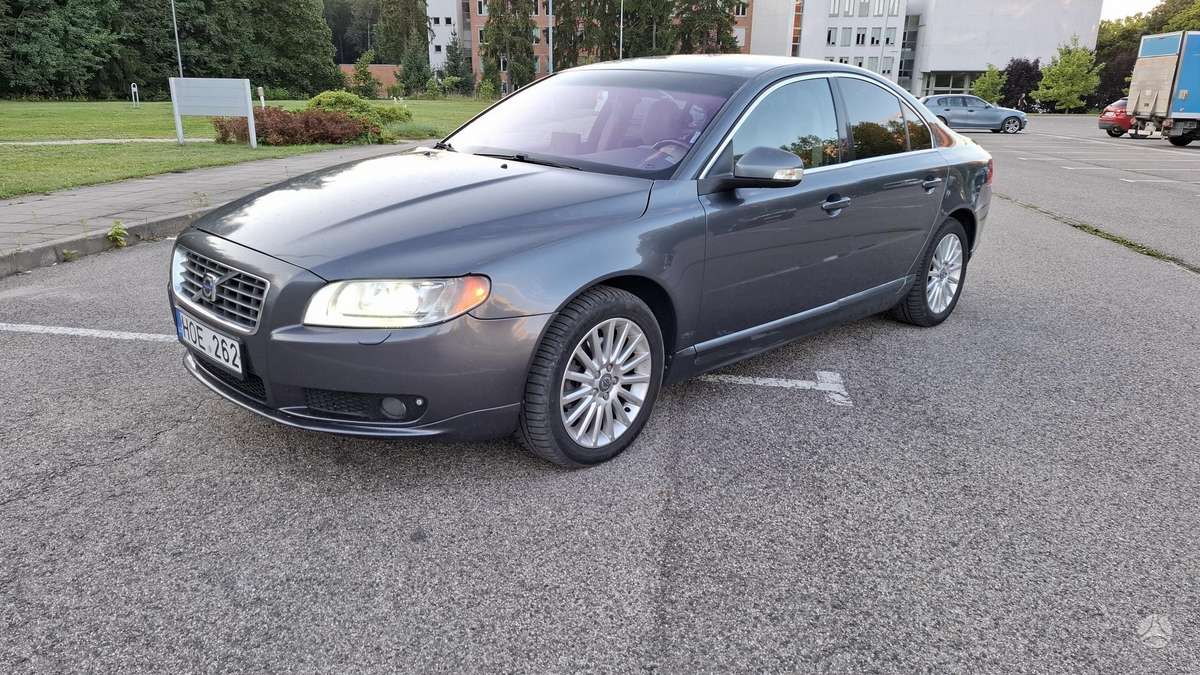 Volvo S80 - 1