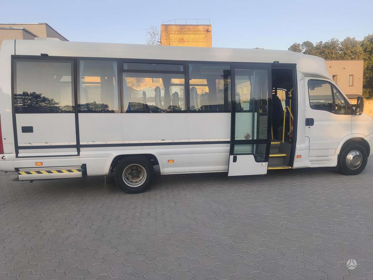 Iveco Durisoti, passenger minibus