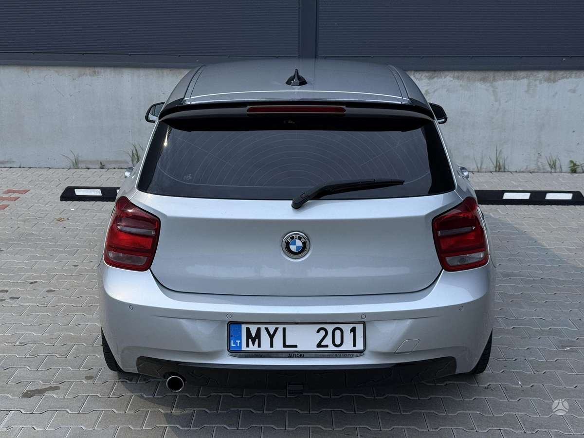 BMW 120, hečbekas