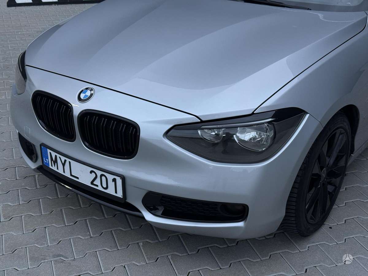 BMW 120, hečbekas