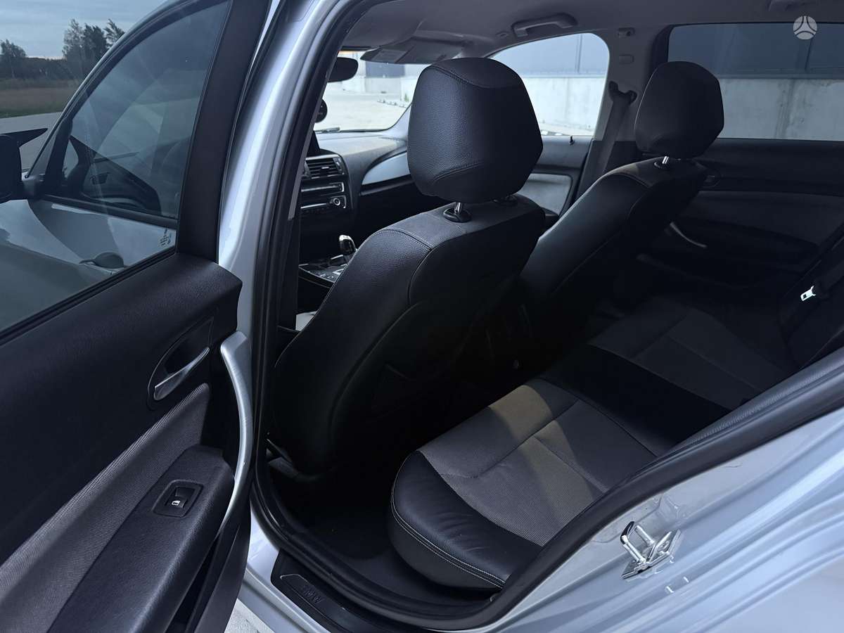 BMW 120, hečbekas