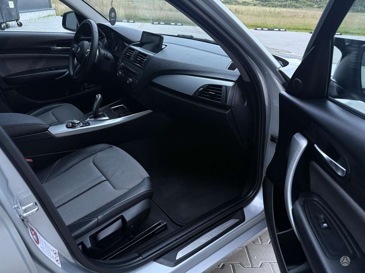 BMW 120, hečbekas