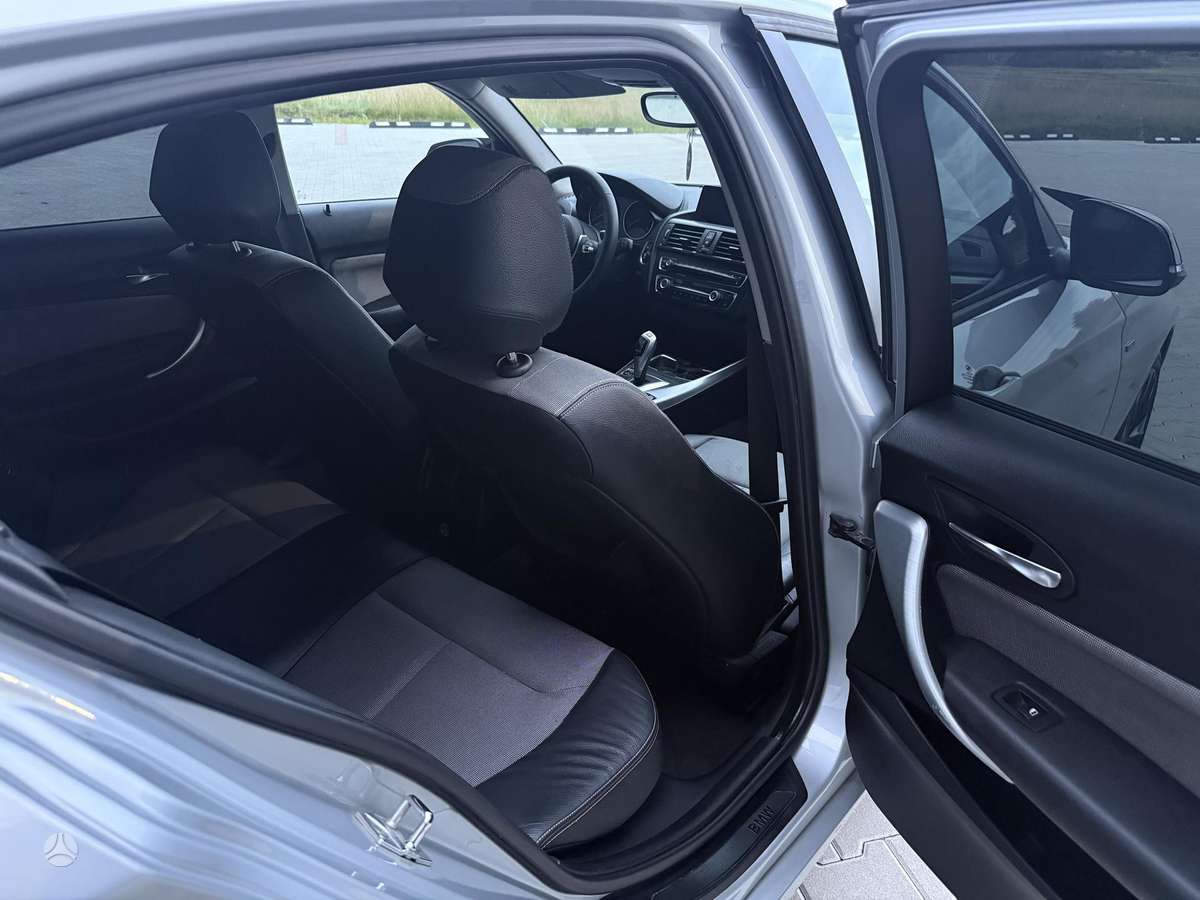BMW 120, hečbekas