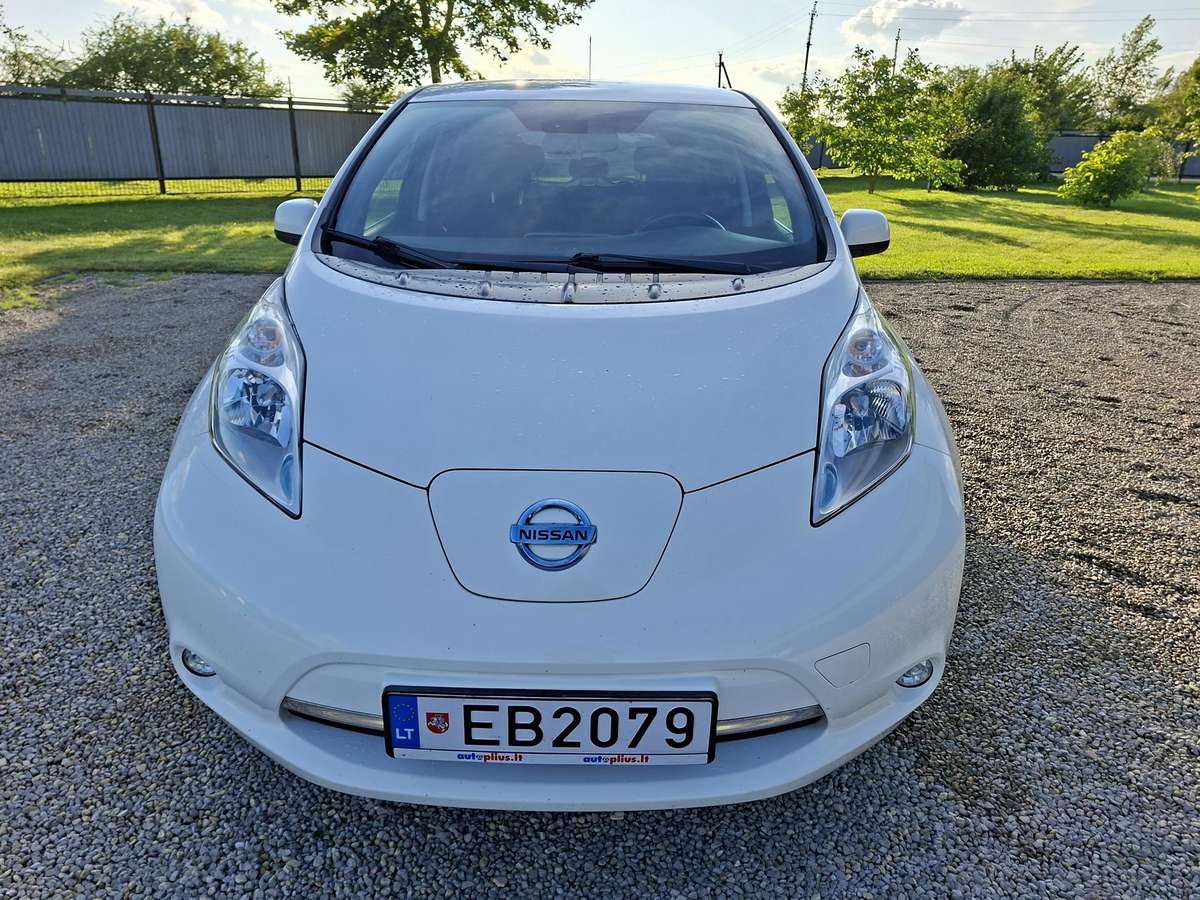 Nissan Leaf, 30 kWh, hatchback