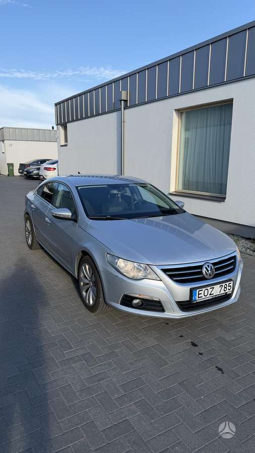 Volkswagen Passat CC - 1