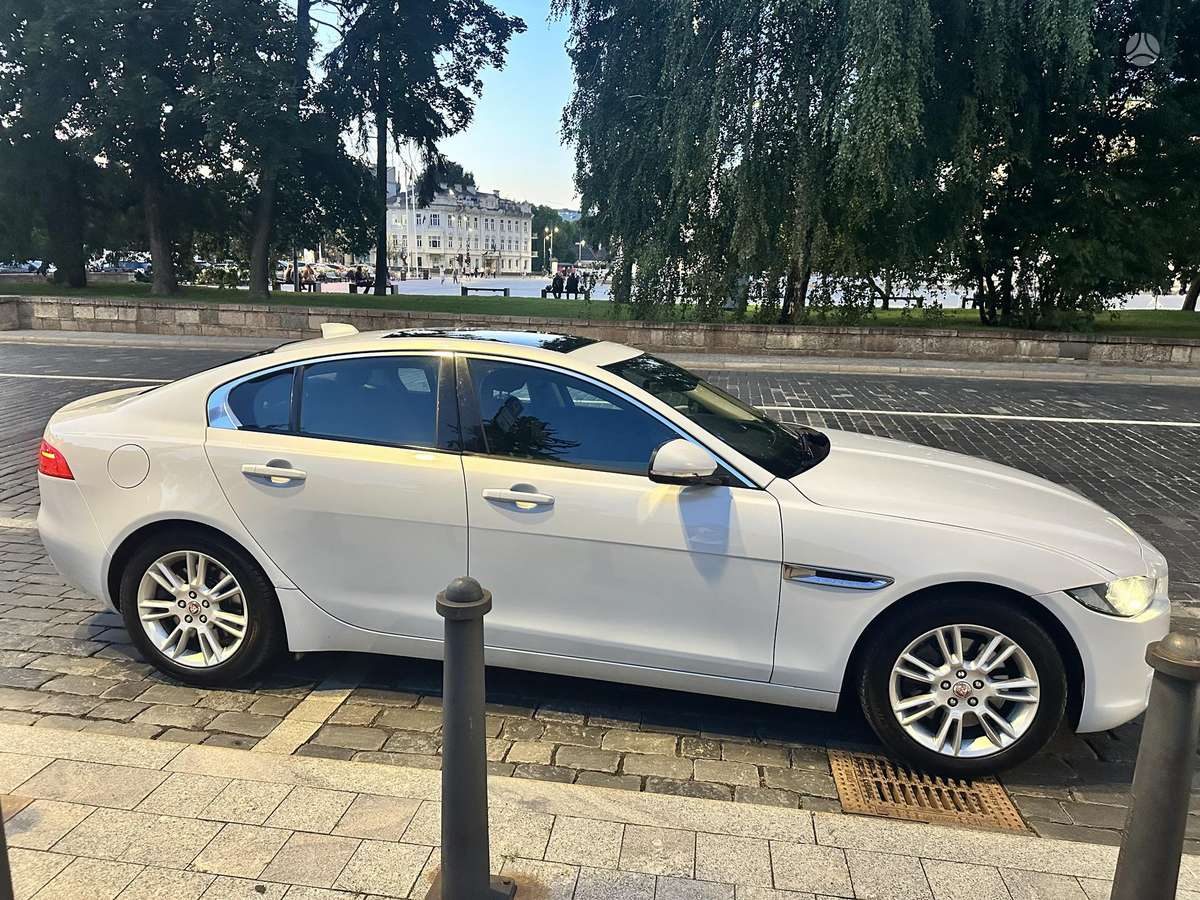 Jaguar XE, 2.0 l., Седан
