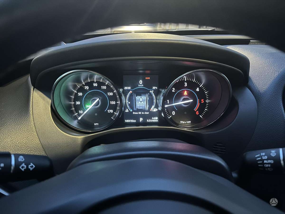 Jaguar XE, 2.0 l., Седан