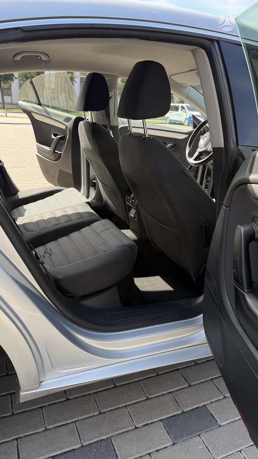 Volkswagen Passat CC - 9