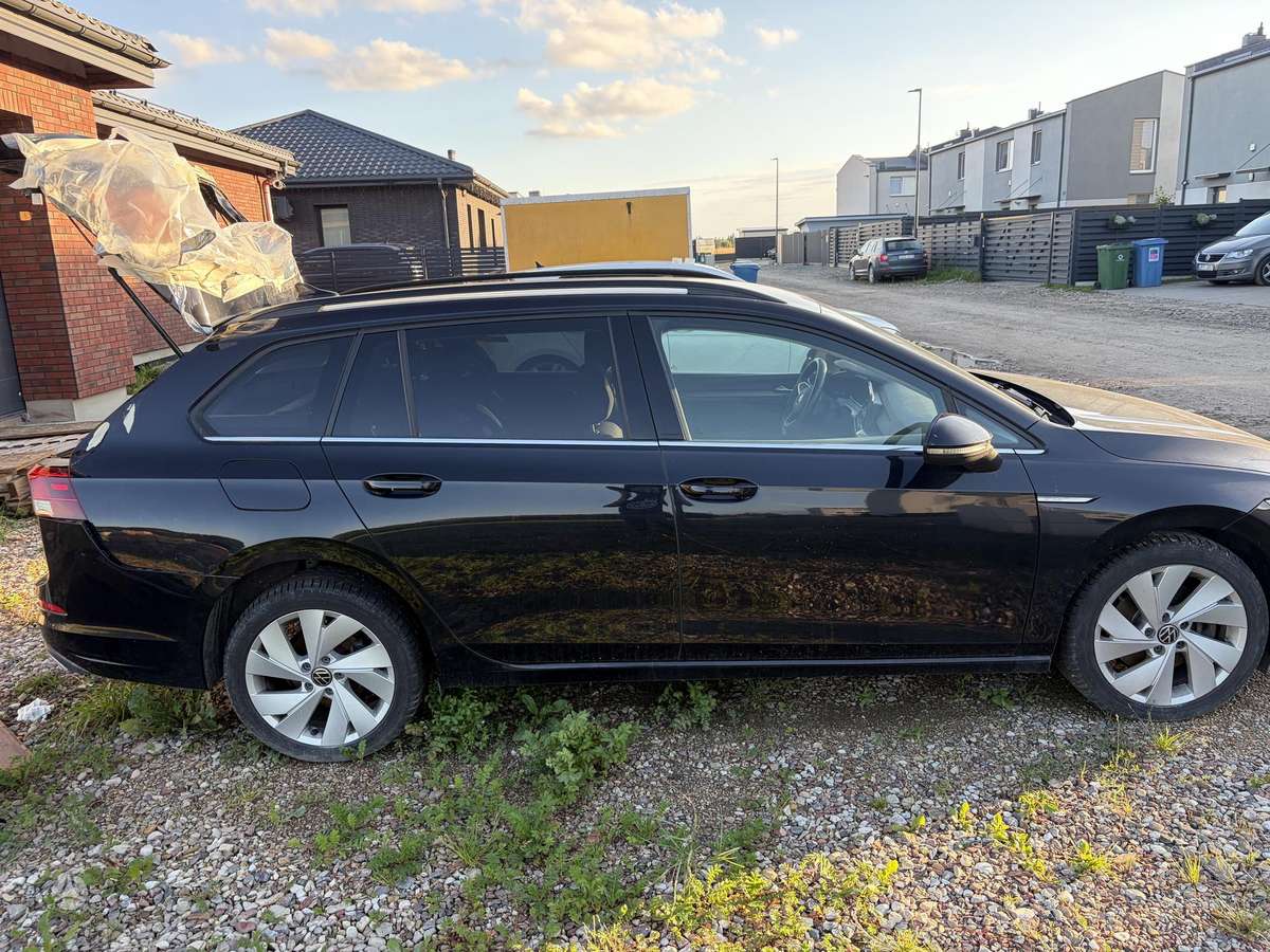 Volkswagen Golf - 3