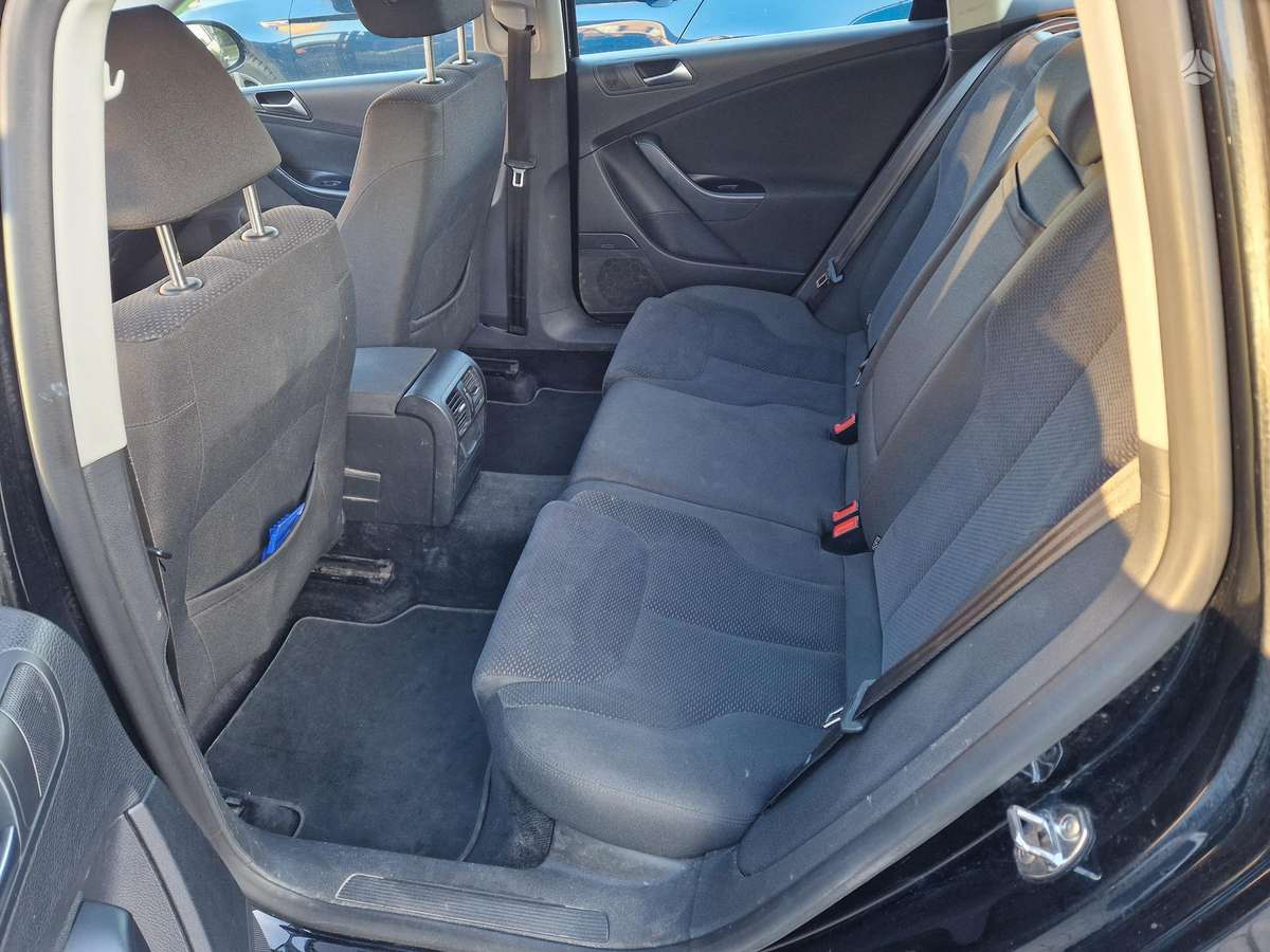 Volkswagen Passat - 3