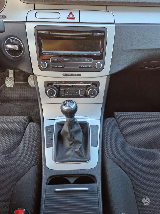 Volkswagen Passat - 6