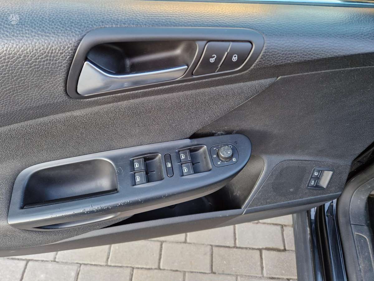 Volkswagen Passat - 9