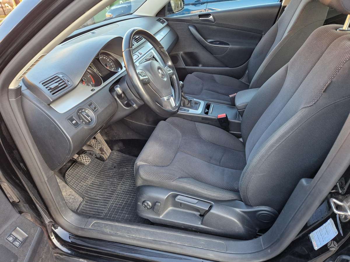 Volkswagen Passat - 10