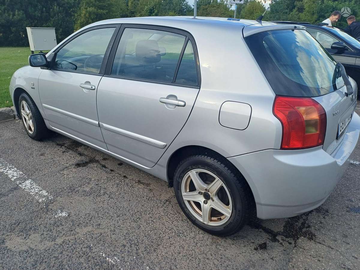 Toyota Corolla - 3