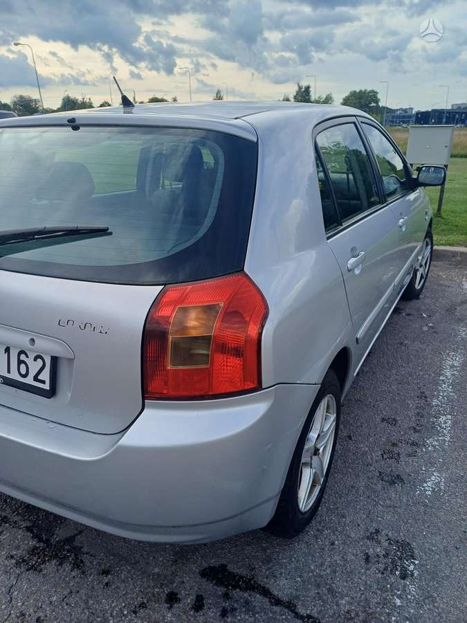 Toyota Corolla - 5