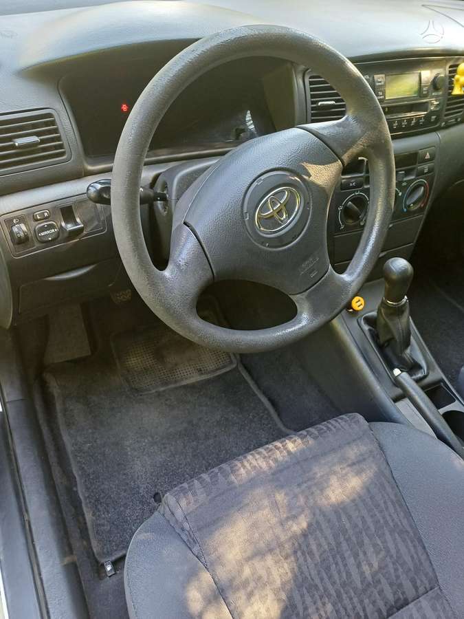 Toyota Corolla - 8