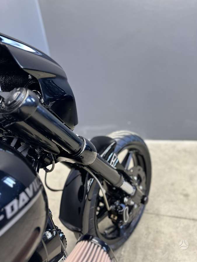 Harley-Davidson BREAKOUT 1800cc, чопперы / круизеры / custom