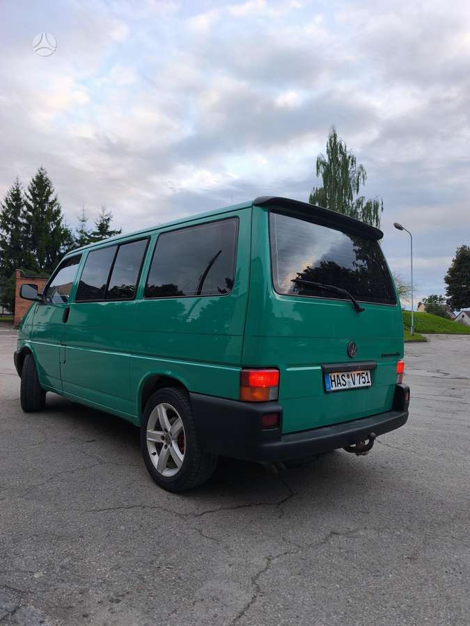 Volkswagen Caravelle - 3
