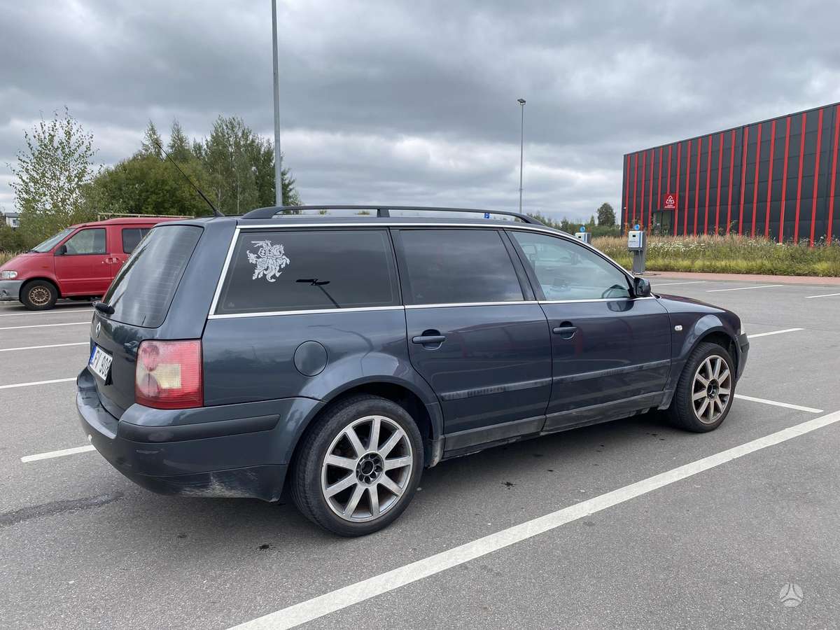 Volkswagen Passat - 3