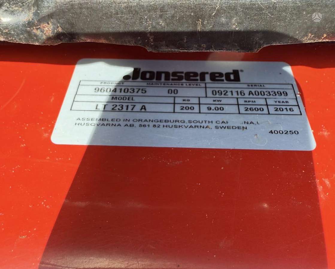 Jonsered LT 2317 A, садовые тракторы