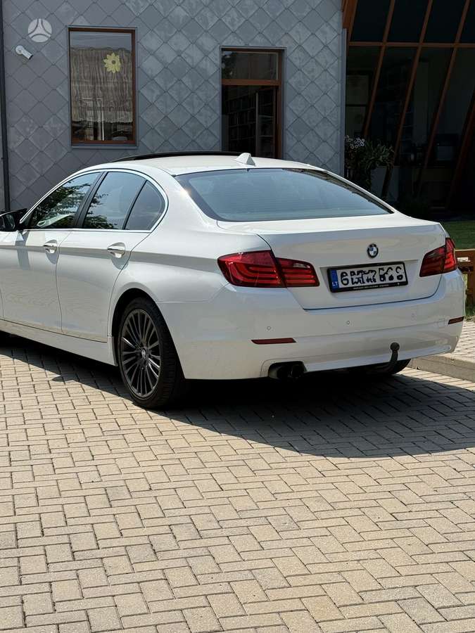 BMW 520, 2.0 l., Седан