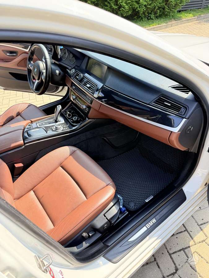 BMW 520, 2.0 l., Седан