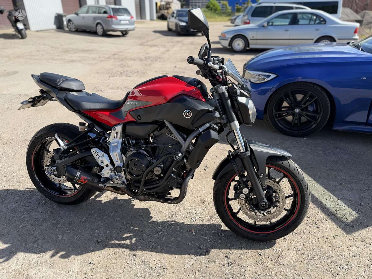 Yamaha MT 07 689cc, street / classic