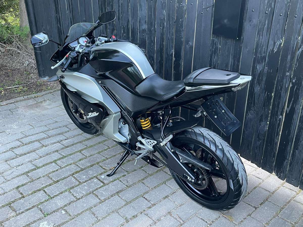 Yamaha YZF 125cc, superbikes