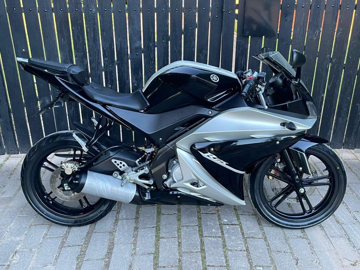 Yamaha YZF 125cc, superbikes