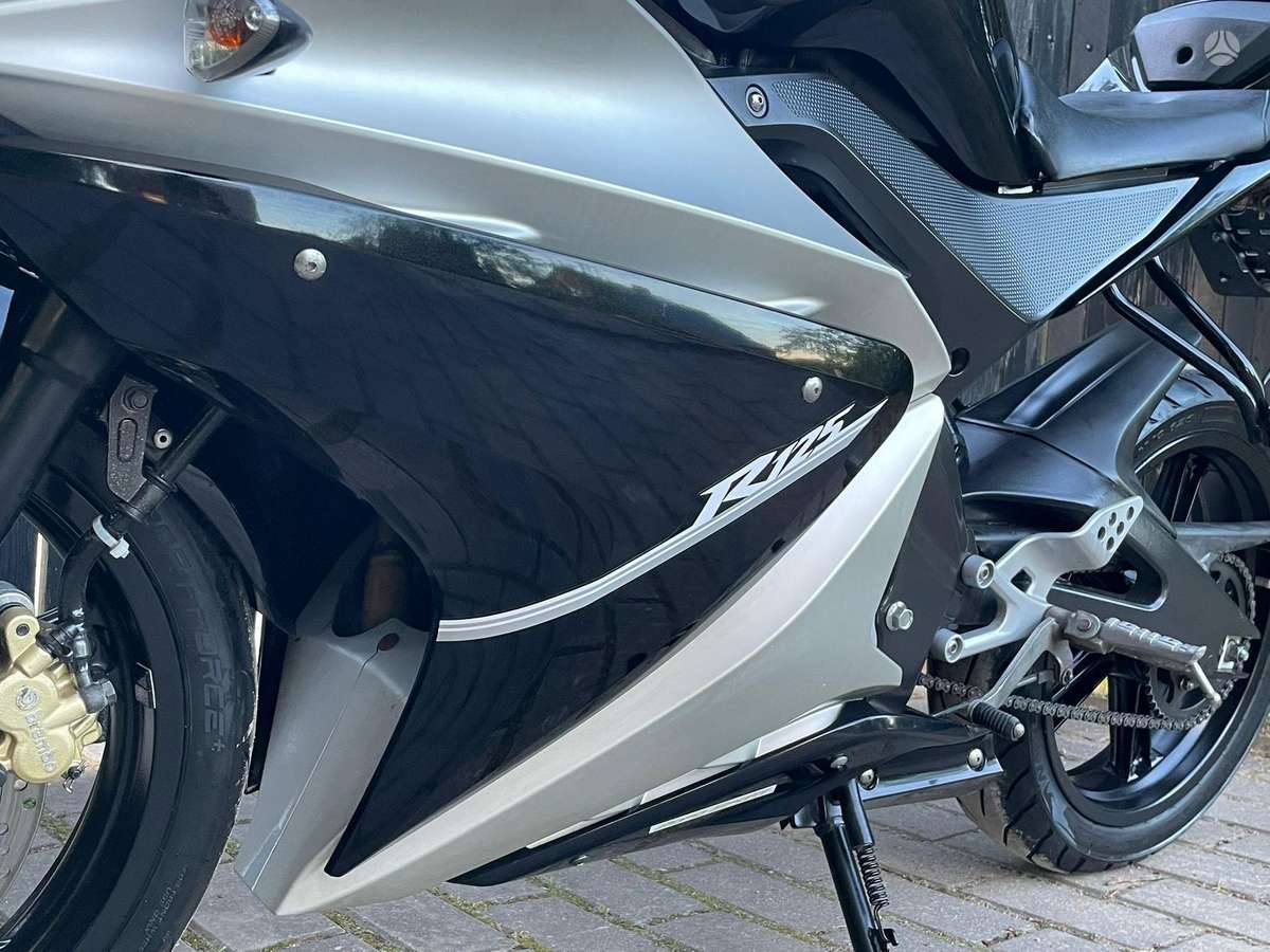 Yamaha YZF 125cc, superbikes