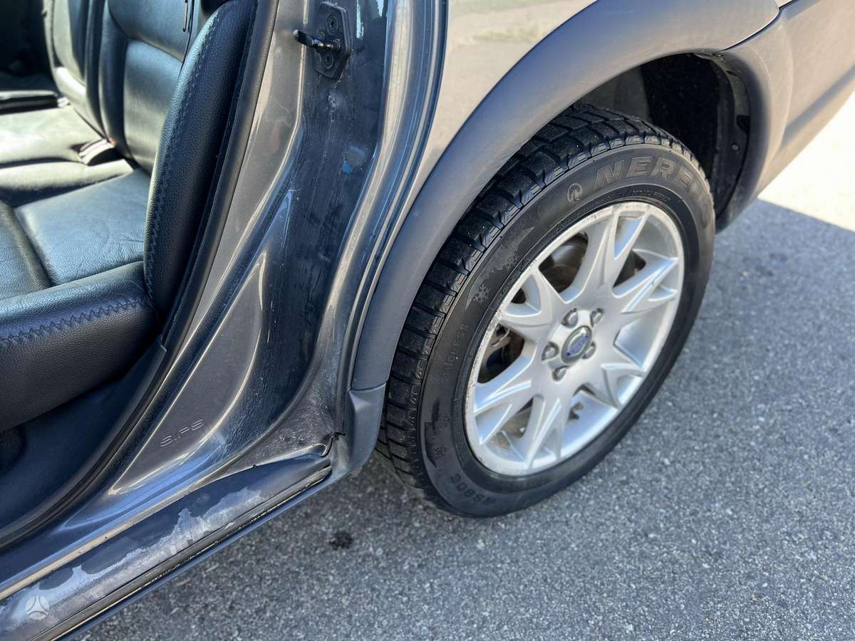 Volvo XC70, 2.4 l., Универсал