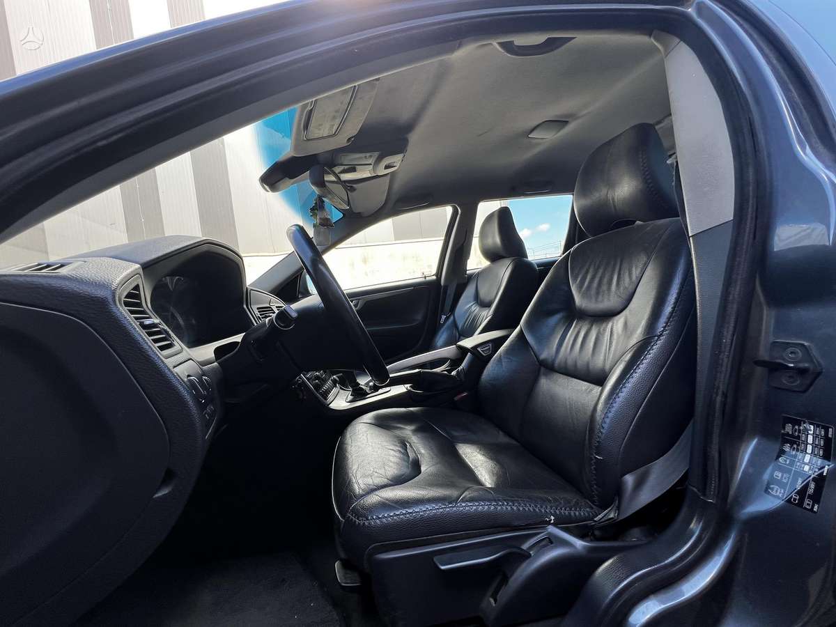 Volvo XC70, 2.4 l., Универсал