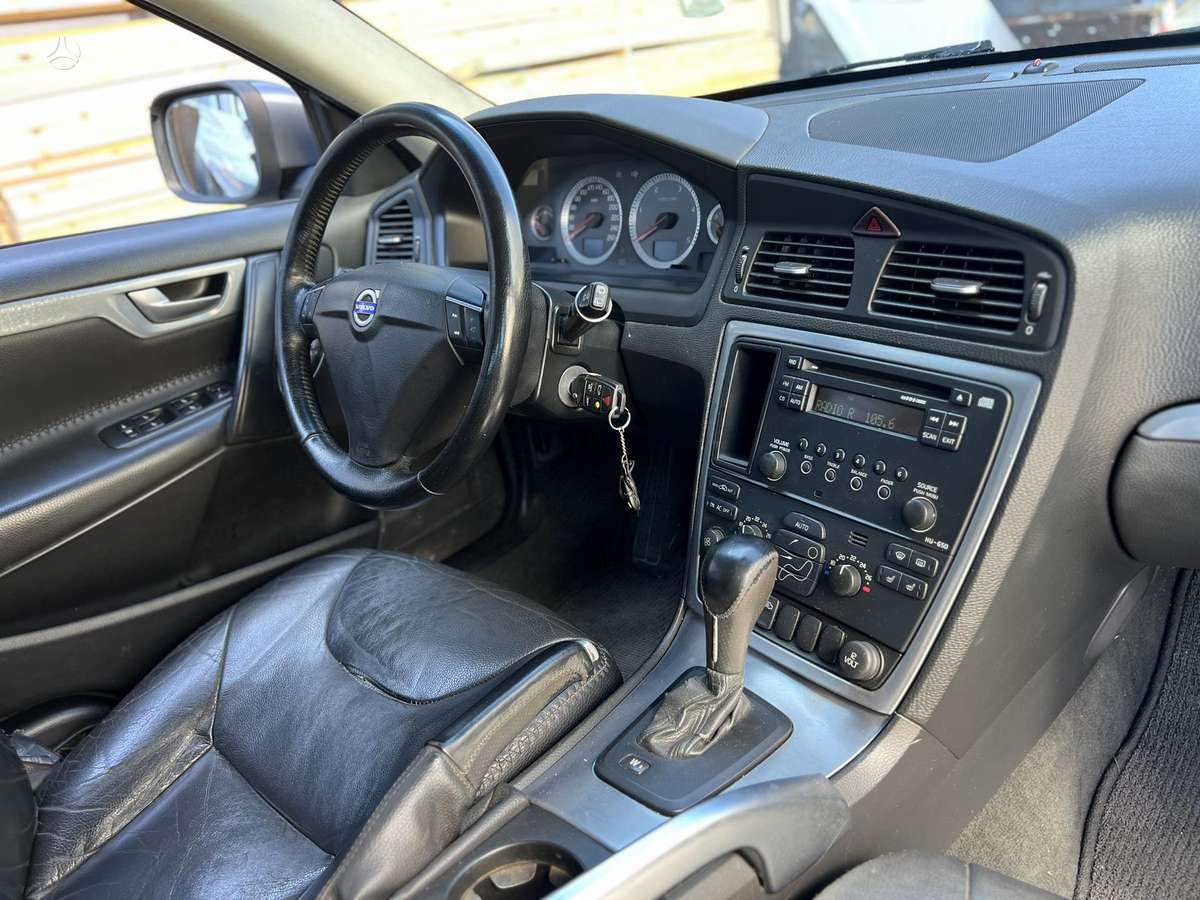 Volvo XC70, 2.4 l., Универсал