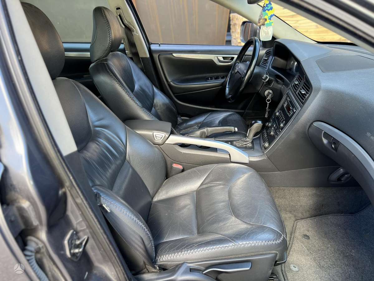 Volvo XC70, 2.4 l., Универсал