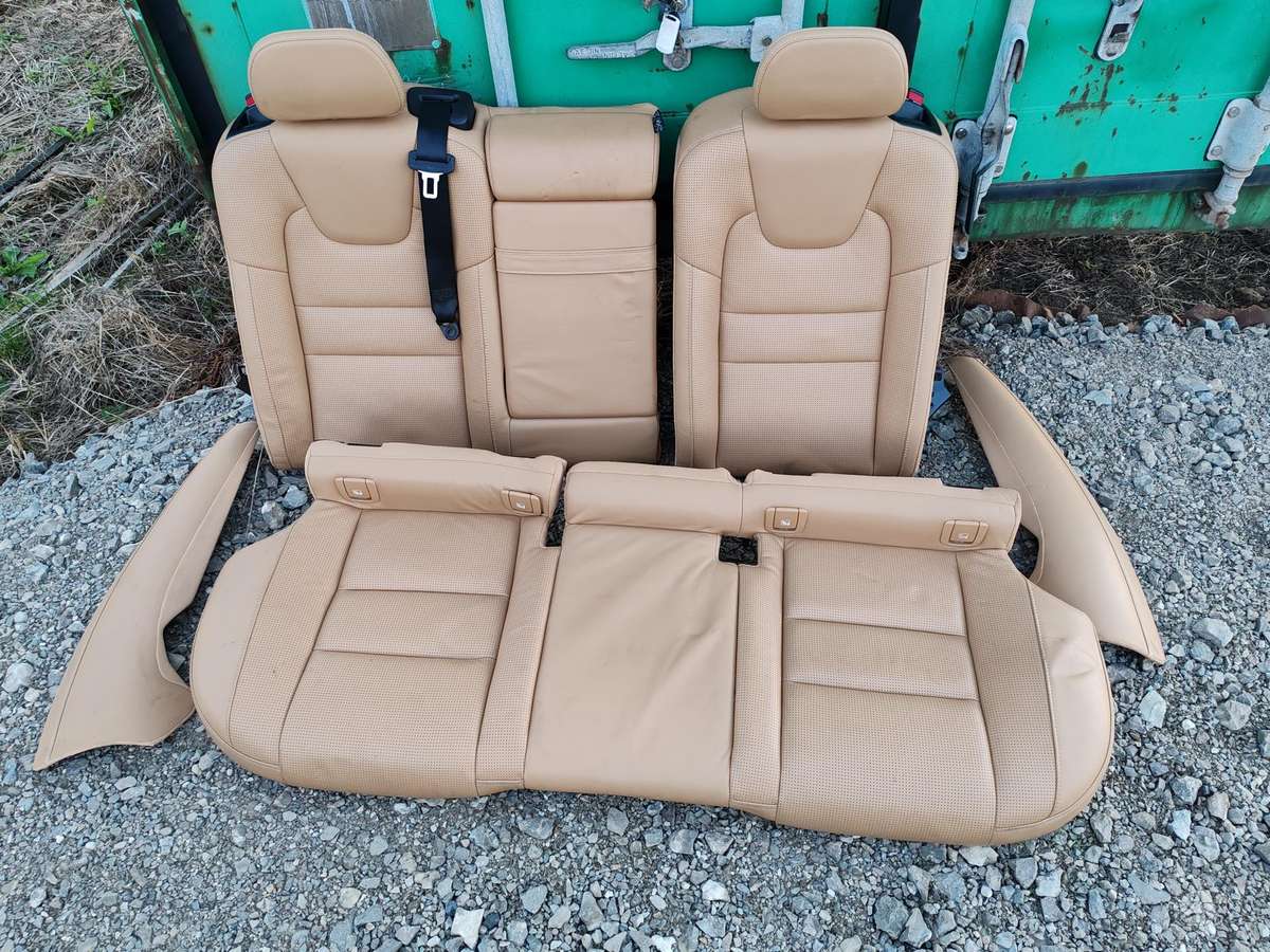 Volvo V60 durų apmušalai, sėdynės