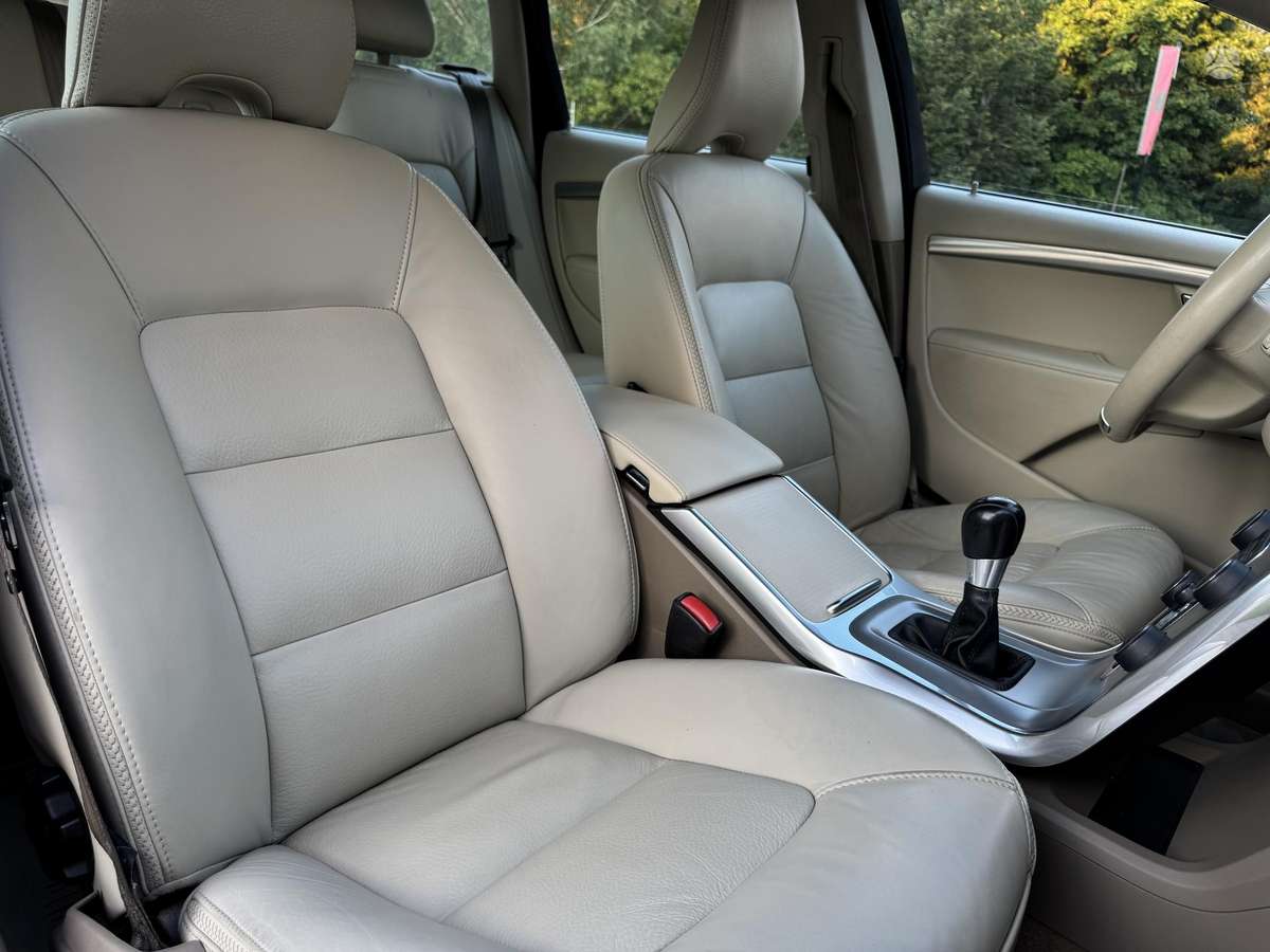 Volvo XC70, 2.4 l., Универсал