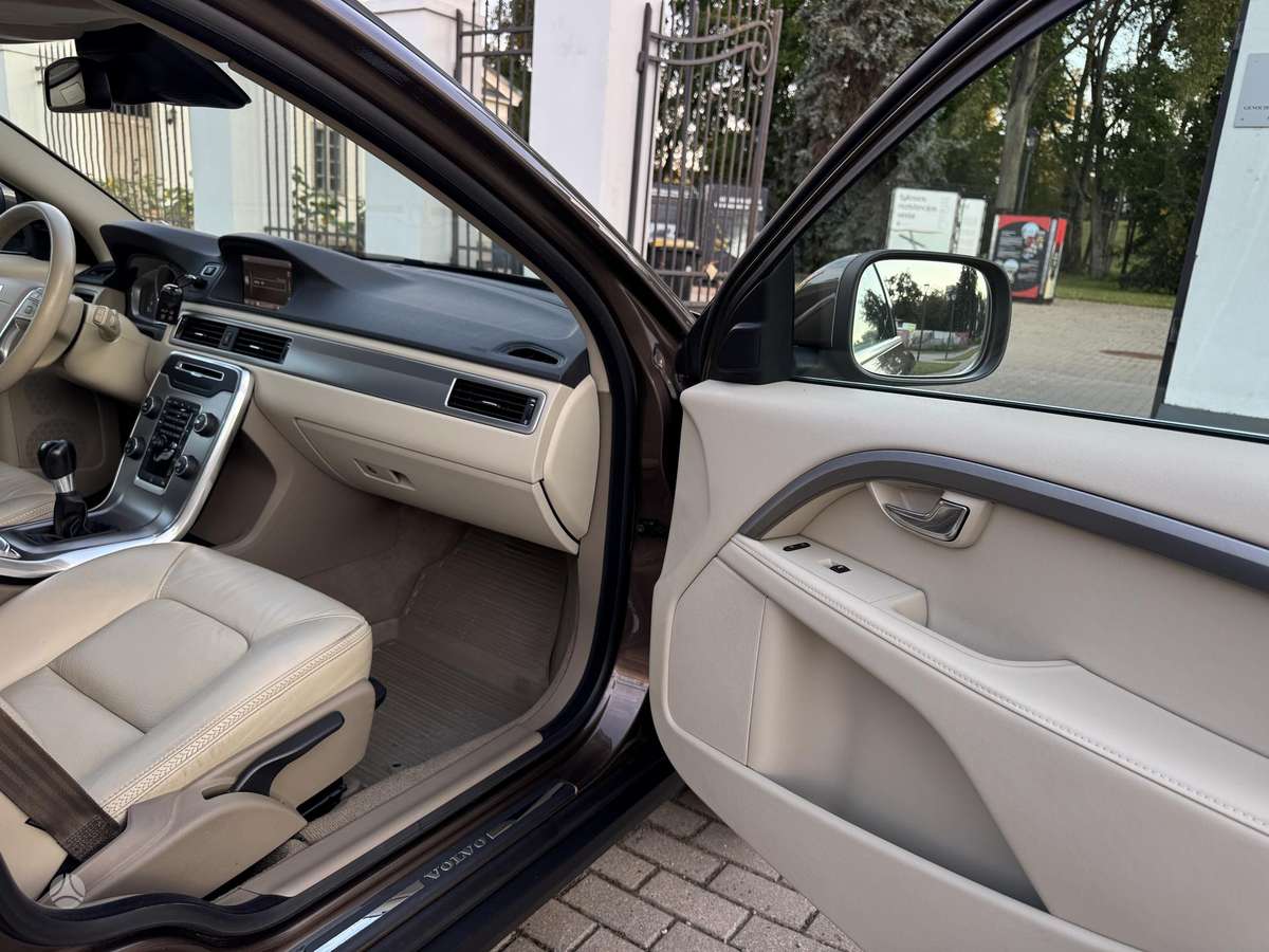 Volvo XC70, 2.4 l., Универсал