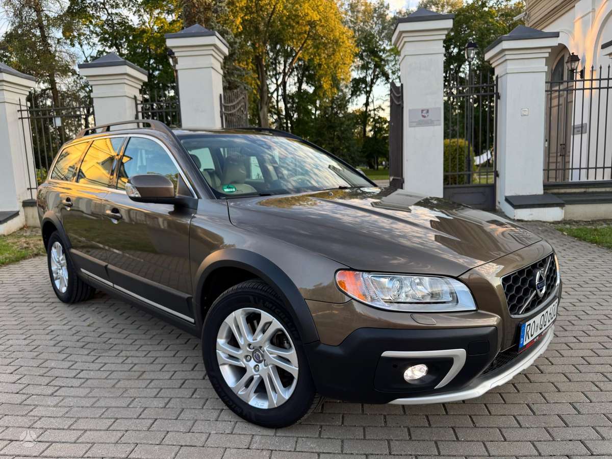 Volvo XC70, 2.4 l., wagon