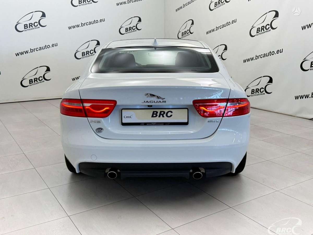 Jaguar XE, 2.0 l., Седан