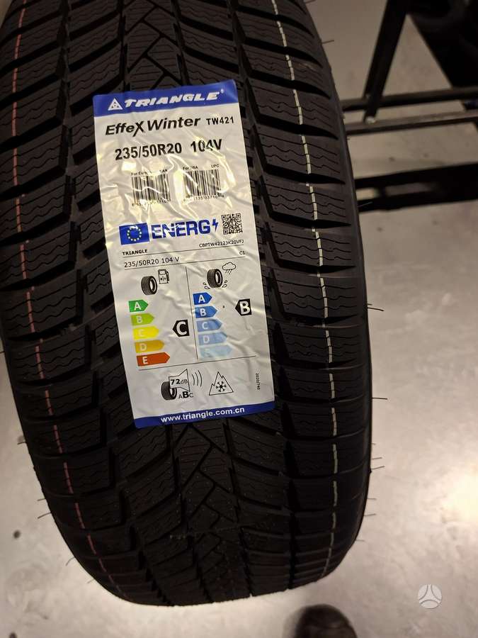 Triangle TW421, winter 235/50 R20