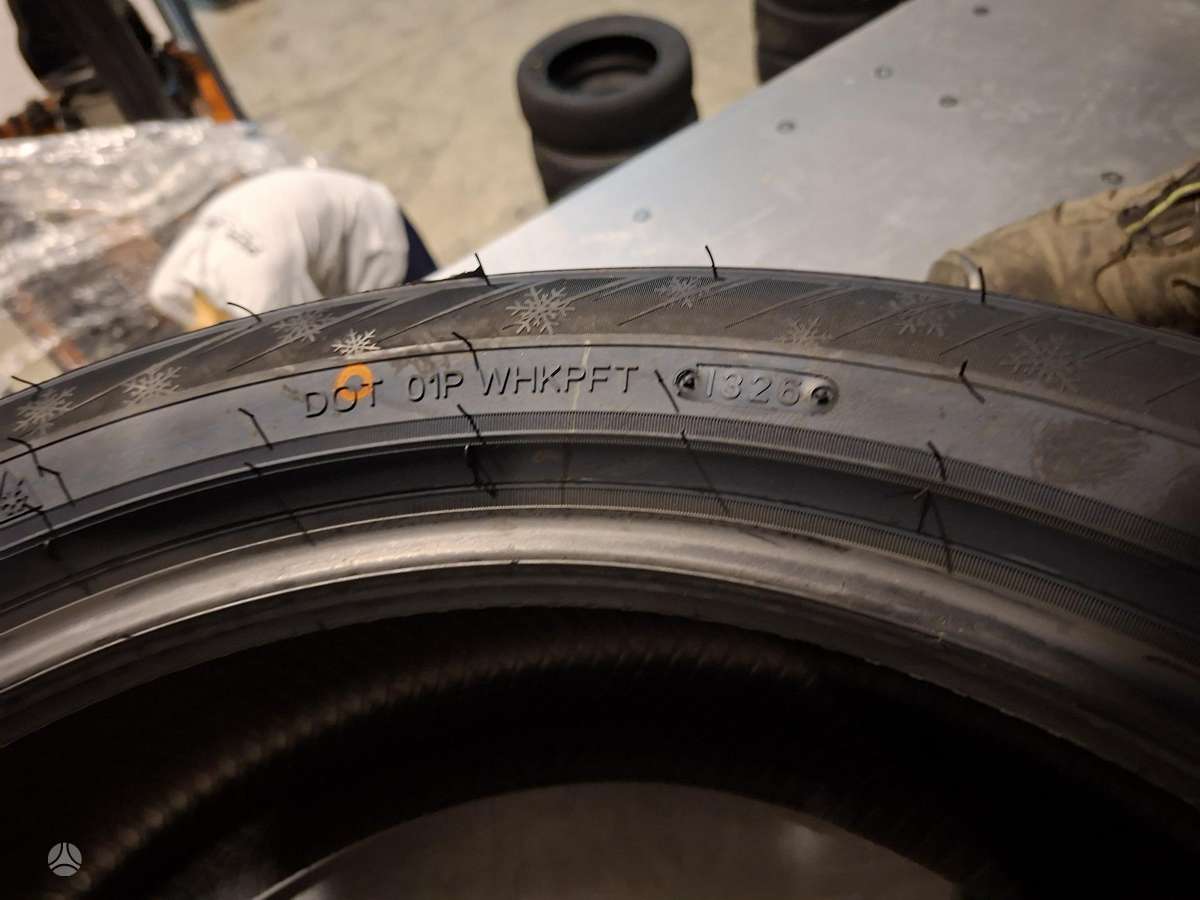 Triangle TW421, winter 235/50 R20
