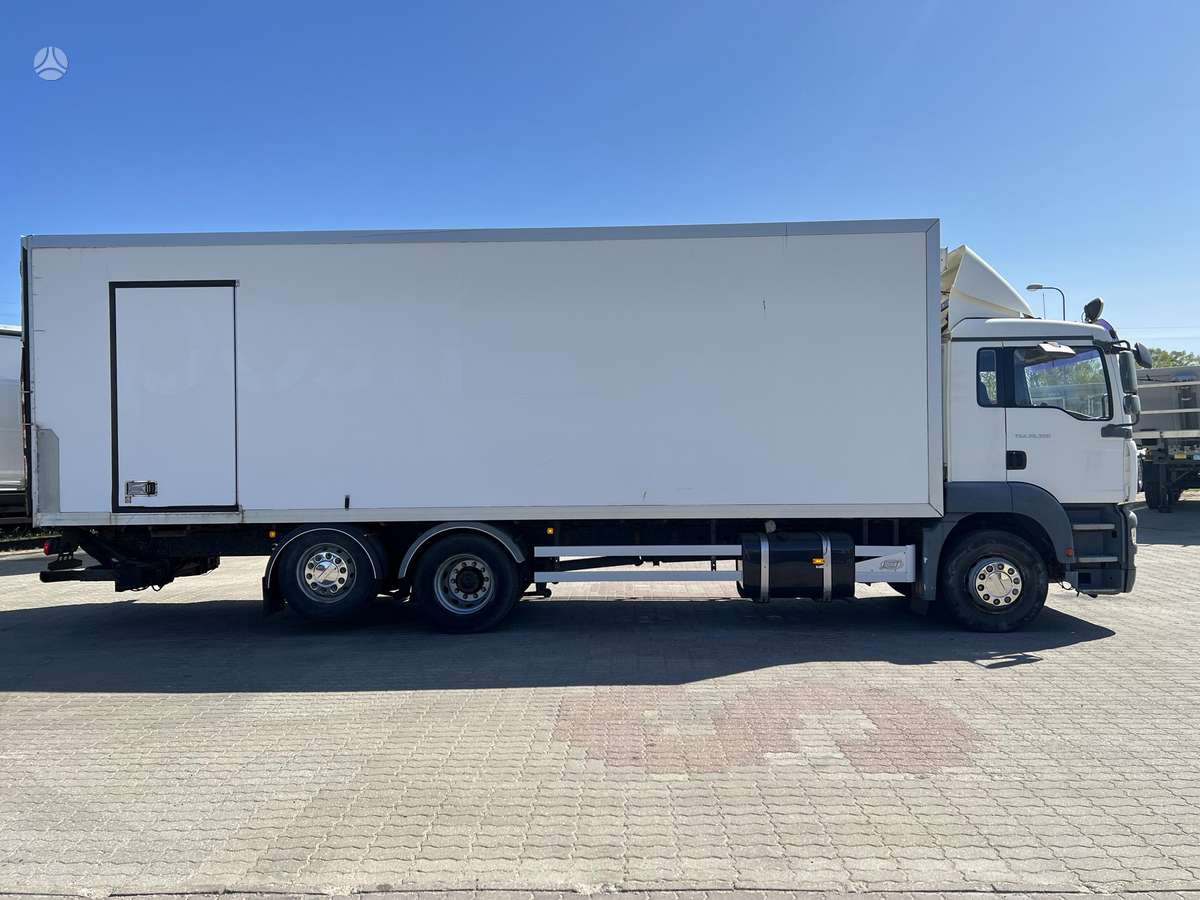 MAN TGA 26.320, refrigerated trucks