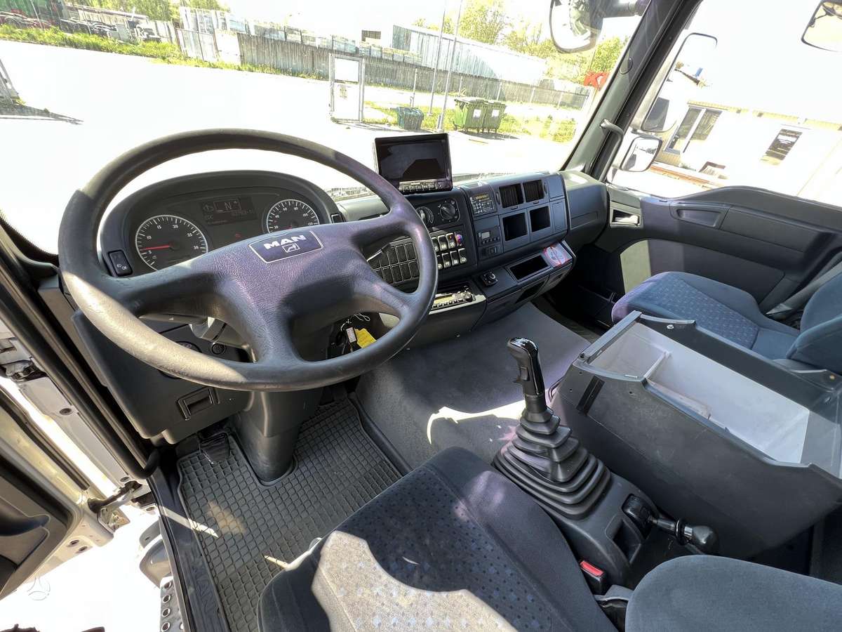 MAN TGA 26.320, refrigerated trucks