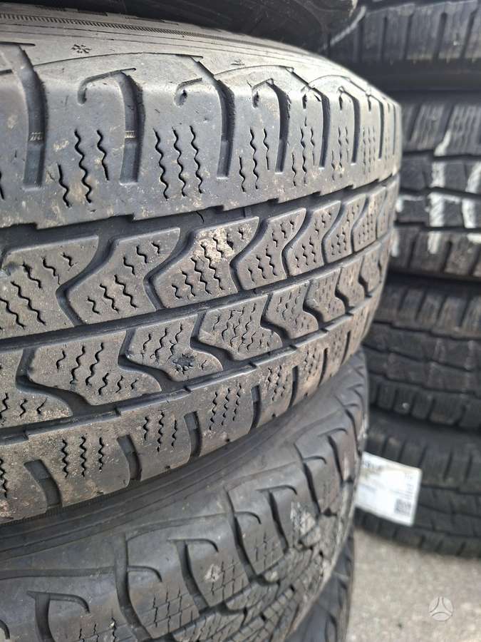Goodyear, winter 205/75 R16